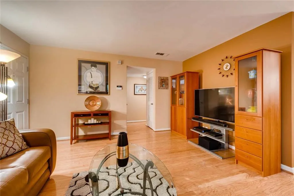 1445 Monroe Drive Ne Unit C15, Atlanta, Georgia 30324, 2 Bedrooms Bedrooms, ,2 BathroomsBathrooms,Residential,Sold,1445 Monroe Drive Ne Unit C15,6015211