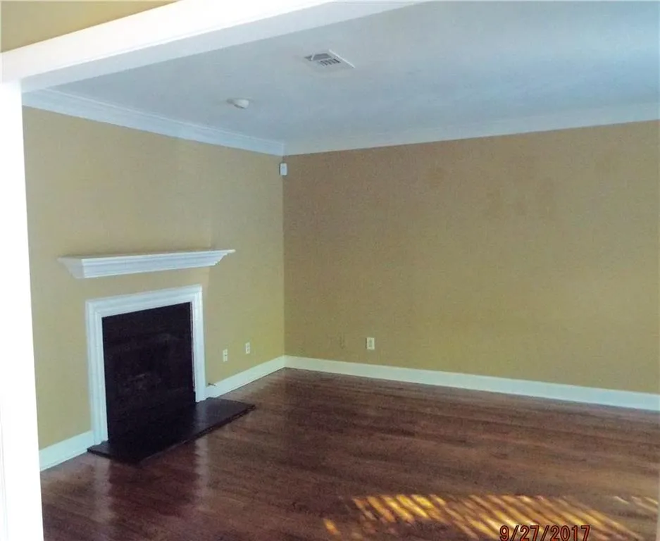 7500 Roswell Road Unit 103, Atlanta, Georgia 30350, 3 Bedrooms Bedrooms, ,2 BathroomsBathrooms,Residential,Sold,7500 Roswell Road Unit 103,5913042