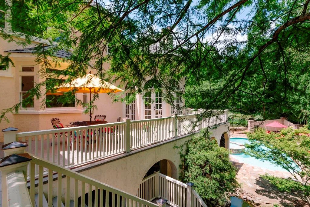 5655 Cross Gate Drive, Atlanta, Georgia 30327, 7 Bedrooms Bedrooms, ,8 BathroomsBathrooms,Residential,Sold,5655 Cross Gate Drive,5548975