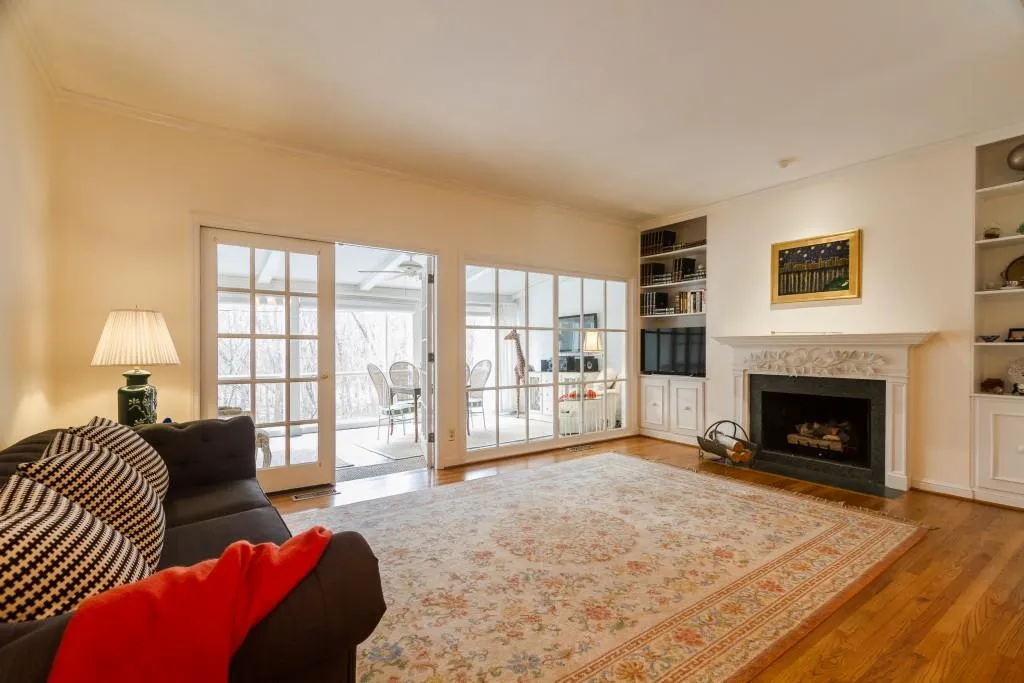 3512 Paces Place Unit 3512, Atlanta, Georgia 30327, 2 Bedrooms Bedrooms, ,2 BathroomsBathrooms,Residential,Sold,3512 Paces Place Unit 3512,5790073