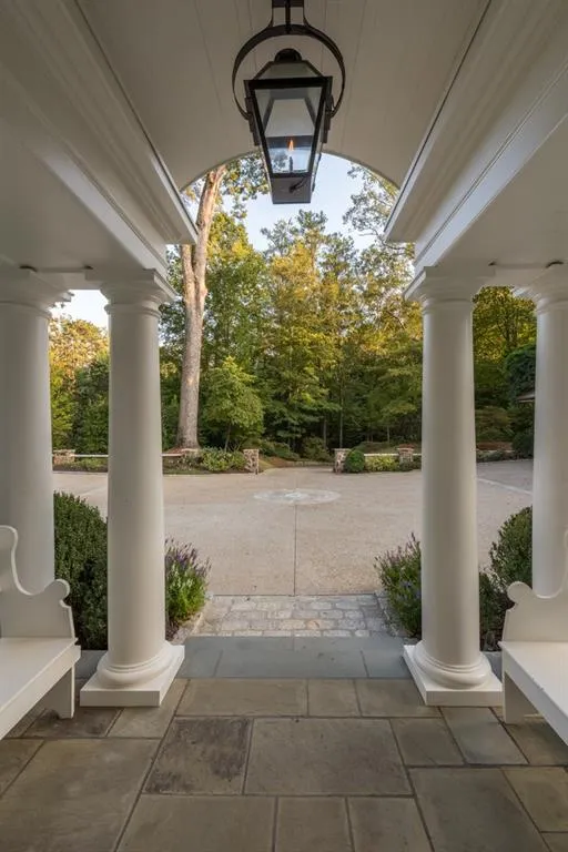 1035 Nawench Drive Nw, Atlanta, Georgia 30327, 6 Bedrooms Bedrooms, ,6 BathroomsBathrooms,Residential,Sold,1035 Nawench Drive Nw,5924277