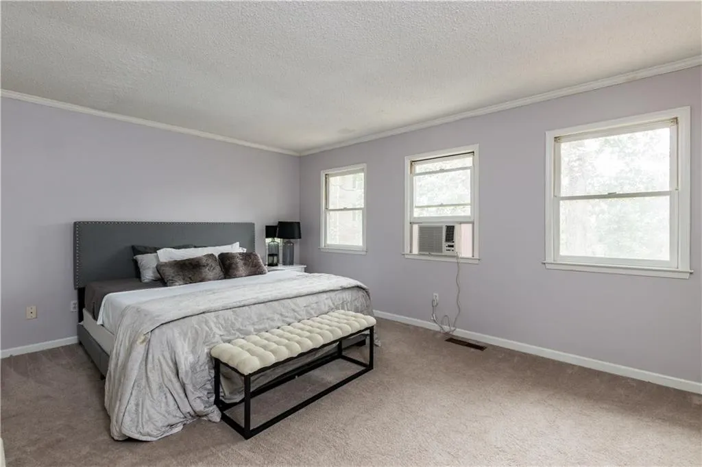 253 Peachtree Hollow Court, Sandy Springs, Georgia 30328, 2 Bedrooms Bedrooms, ,2 BathroomsBathrooms,Residential,Sold,253 Peachtree Hollow Court,5999669