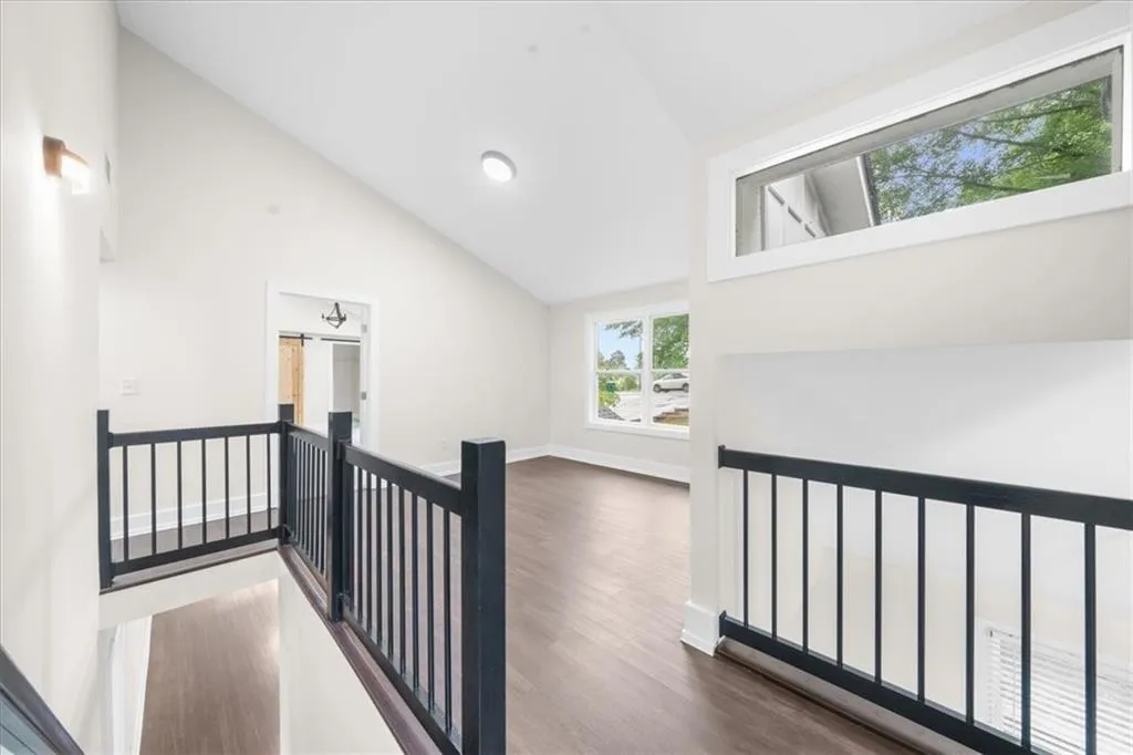 146 Mount Paran Road Ne, Atlanta, Georgia 30342, 4 Bedrooms Bedrooms, ,3 BathroomsBathrooms,Residential,For Sale,146 Mount Paran Road Ne,7575057