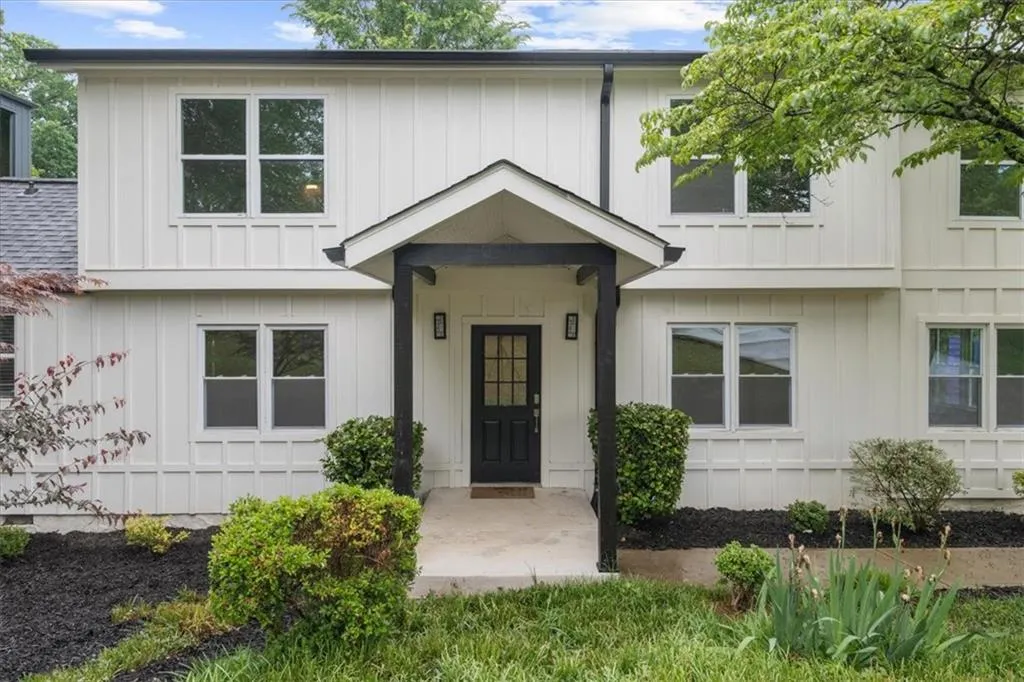 146 Mount Paran Road Ne, Atlanta, Georgia 30342, 4 Bedrooms Bedrooms, ,3 BathroomsBathrooms,Residential,For Sale,146 Mount Paran Road Ne,7575057