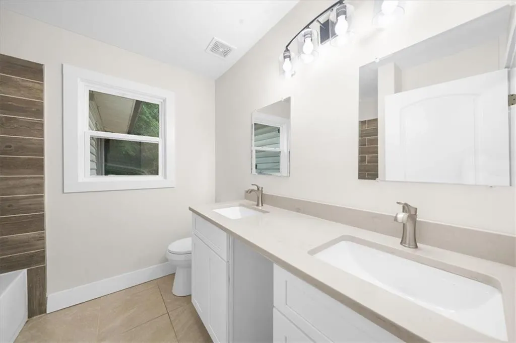 146 Mount Paran Road Ne, Atlanta, Georgia 30342, 4 Bedrooms Bedrooms, ,3 BathroomsBathrooms,Residential,For Sale,146 Mount Paran Road Ne,7575057