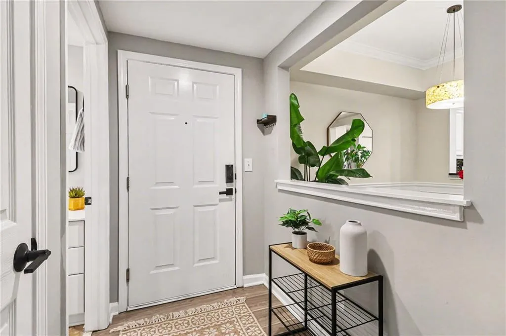 3636 Habersham Road Nw Unit 2204, Atlanta, Georgia 30305, 1 Bedroom Bedrooms, 0 ,1 BathroomBathrooms,Residential,For Sale,3636 Habersham Road Nw Unit 2204,7825090