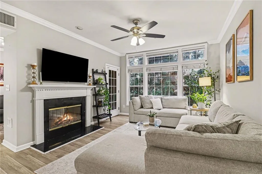 3636 Habersham Road Nw Unit 2204, Atlanta, Georgia 30305, 1 Bedroom Bedrooms, 0 ,1 BathroomBathrooms,Residential,For Sale,3636 Habersham Road Nw Unit 2204,7825090