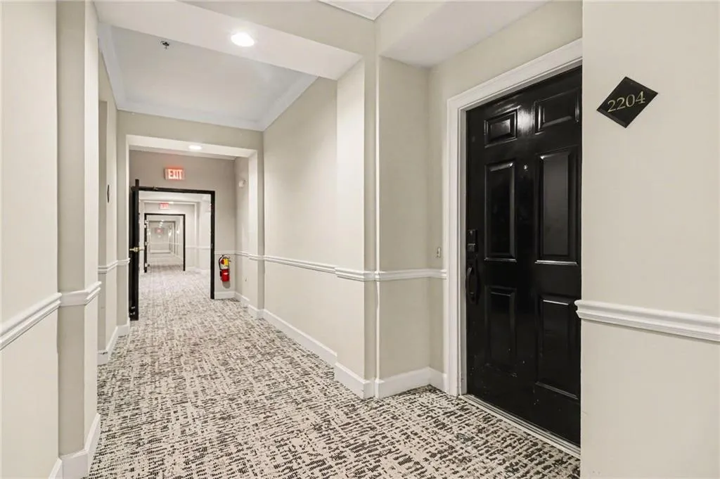 3636 Habersham Road Nw Unit 2204, Atlanta, Georgia 30305, 1 Bedroom Bedrooms, 0 ,1 BathroomBathrooms,Residential,For Sale,3636 Habersham Road Nw Unit 2204,7825090