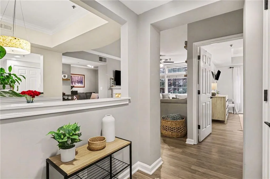 3636 Habersham Road Nw Unit 2204, Atlanta, Georgia 30305, 1 Bedroom Bedrooms, 0 ,1 BathroomBathrooms,Residential,For Sale,3636 Habersham Road Nw Unit 2204,7825090