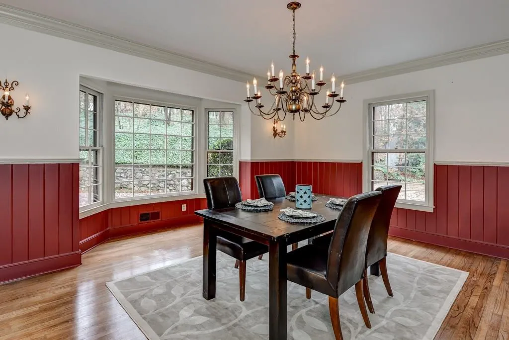 2095 River North Parkway, Sandy Springs, Georgia 30328, 6 Bedrooms Bedrooms, ,4 BathroomsBathrooms,Residential,Sold,2095 River North Parkway,5623633