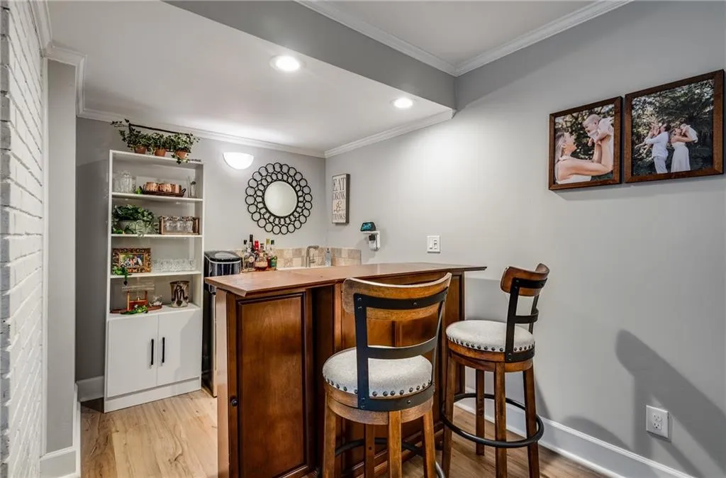 400 Spalding Circle, Atlanta, Georgia 30328, 4 Bedrooms Bedrooms, ,2 BathroomsBathrooms,Residential,Sold,400 Spalding Circle,7262123