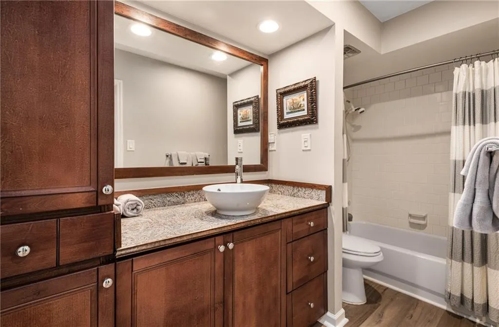 400 Spalding Circle, Atlanta, Georgia 30328, 4 Bedrooms Bedrooms, ,2 BathroomsBathrooms,Residential,Sold,400 Spalding Circle,7262123