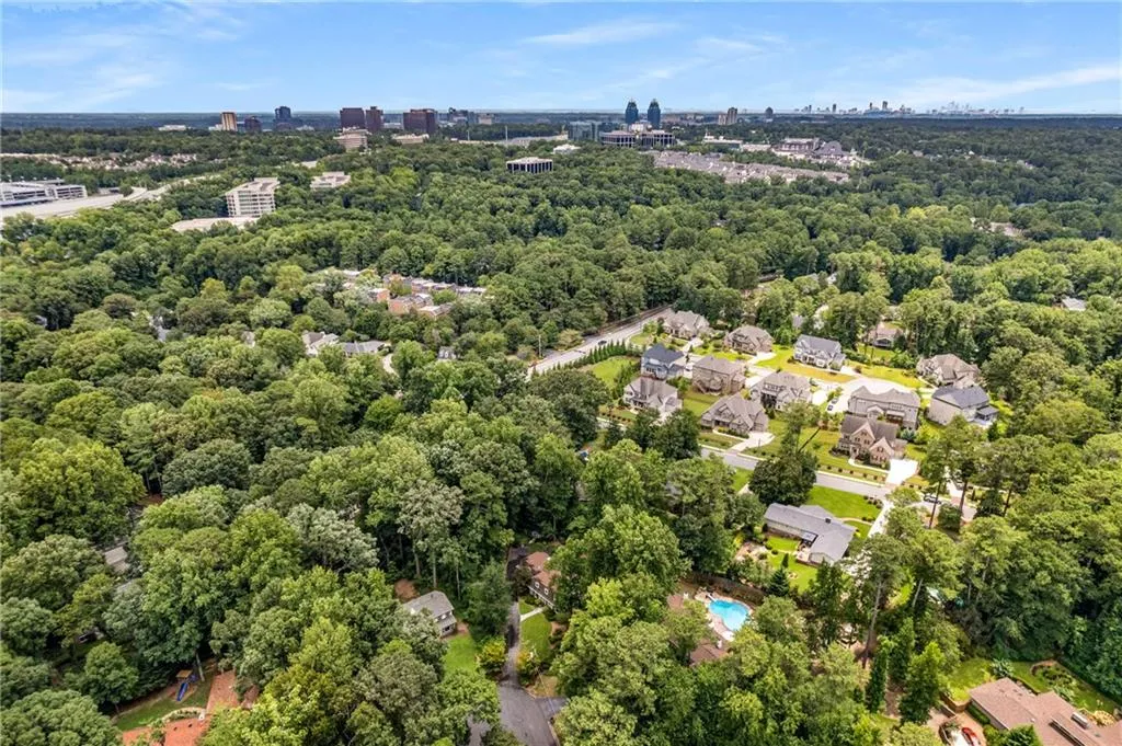 400 Spalding Circle, Atlanta, Georgia 30328, 4 Bedrooms Bedrooms, ,2 BathroomsBathrooms,Residential,Sold,400 Spalding Circle,7262123