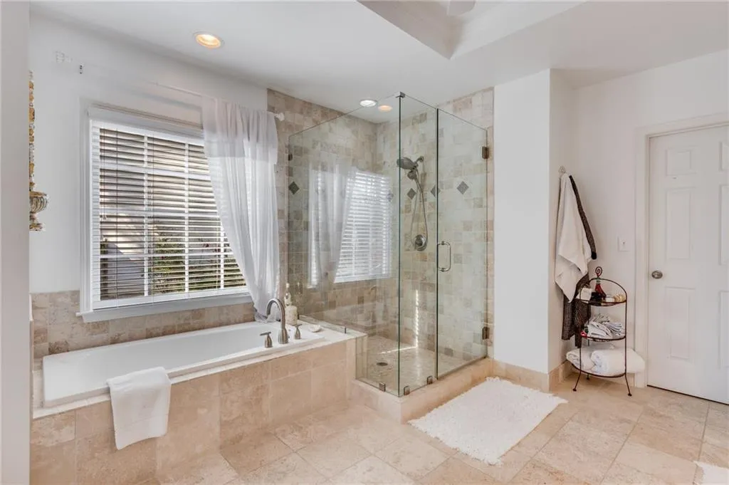 180 Smithdun Lane, Sandy Springs, Georgia 30350, 4 Bedrooms Bedrooms, ,3 BathroomsBathrooms,Residential,Sold,180 Smithdun Lane,7186350