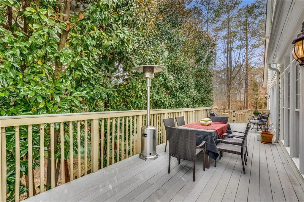 180 Smithdun Lane, Sandy Springs, Georgia 30350, 4 Bedrooms Bedrooms, ,3 BathroomsBathrooms,Residential,Sold,180 Smithdun Lane,7186350