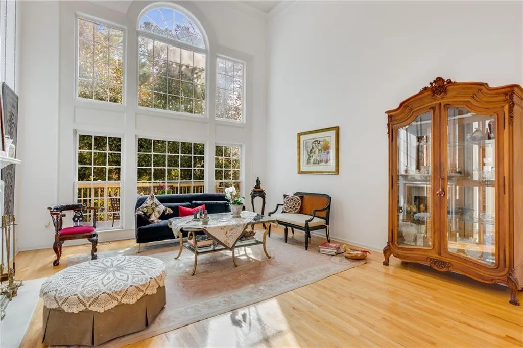 180 Smithdun Lane, Sandy Springs, Georgia 30350, 4 Bedrooms Bedrooms, ,3 BathroomsBathrooms,Residential,Sold,180 Smithdun Lane,7186350