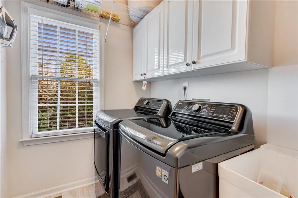 180 Smithdun Lane, Sandy Springs, Georgia 30350, 4 Bedrooms Bedrooms, ,3 BathroomsBathrooms,Residential,Sold,180 Smithdun Lane,7186350