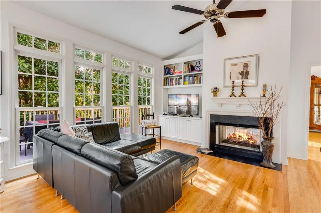 180 Smithdun Lane, Sandy Springs, Georgia 30350, 4 Bedrooms Bedrooms, ,3 BathroomsBathrooms,Residential,Sold,180 Smithdun Lane,7186350