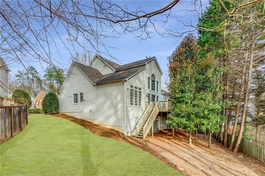180 Smithdun Lane, Sandy Springs, Georgia 30350, 4 Bedrooms Bedrooms, ,3 BathroomsBathrooms,Residential,Sold,180 Smithdun Lane,7186350