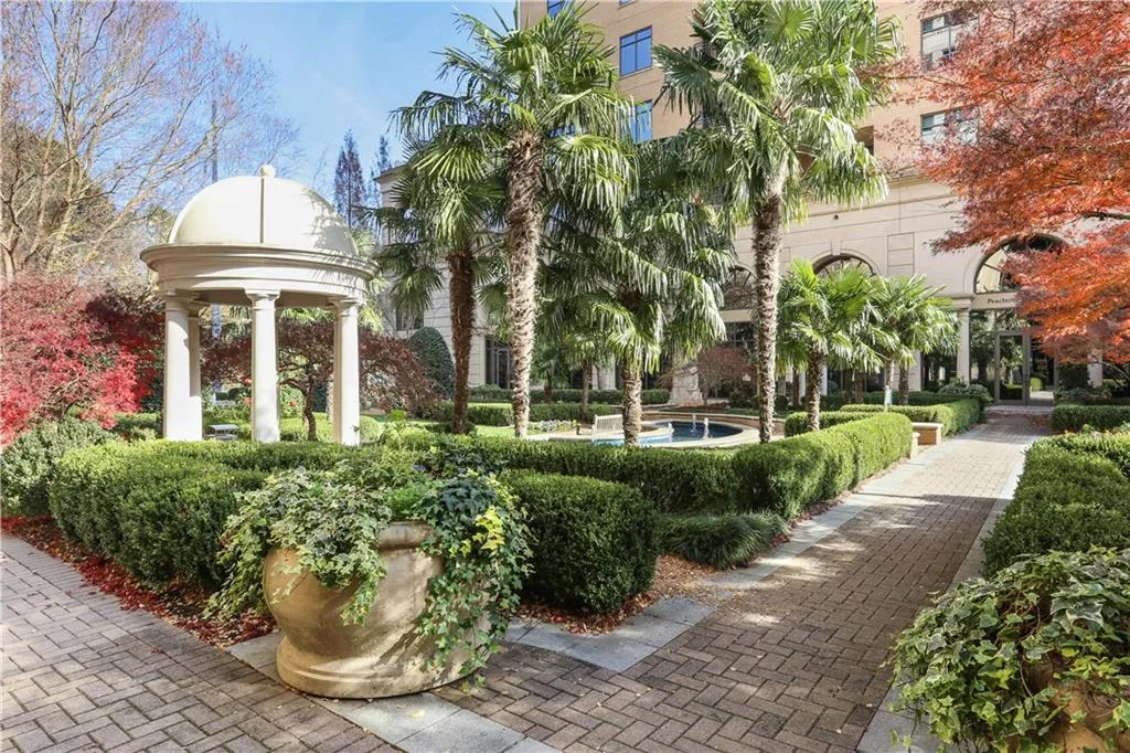 3286 Northside Parkway Nw Unit 707, Atlanta, Georgia 30327, 3 Bedrooms Bedrooms, ,3 BathroomsBathrooms,Residential,Sold,3286 Northside Parkway Nw Unit 707,5939604