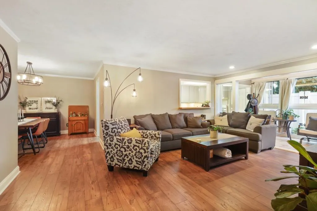 346 Carpenter Drive Unit 45, Sandy Springs, Georgia 30328, 2 Bedrooms Bedrooms, ,2 BathroomsBathrooms,Residential,Sold,346 Carpenter Drive Unit 45,6849671