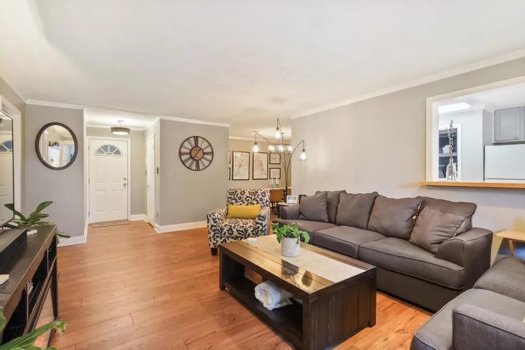 346 Carpenter Drive Unit 45, Sandy Springs, Georgia 30328, 2 Bedrooms Bedrooms, ,2 BathroomsBathrooms,Residential,Sold,346 Carpenter Drive Unit 45,6849671