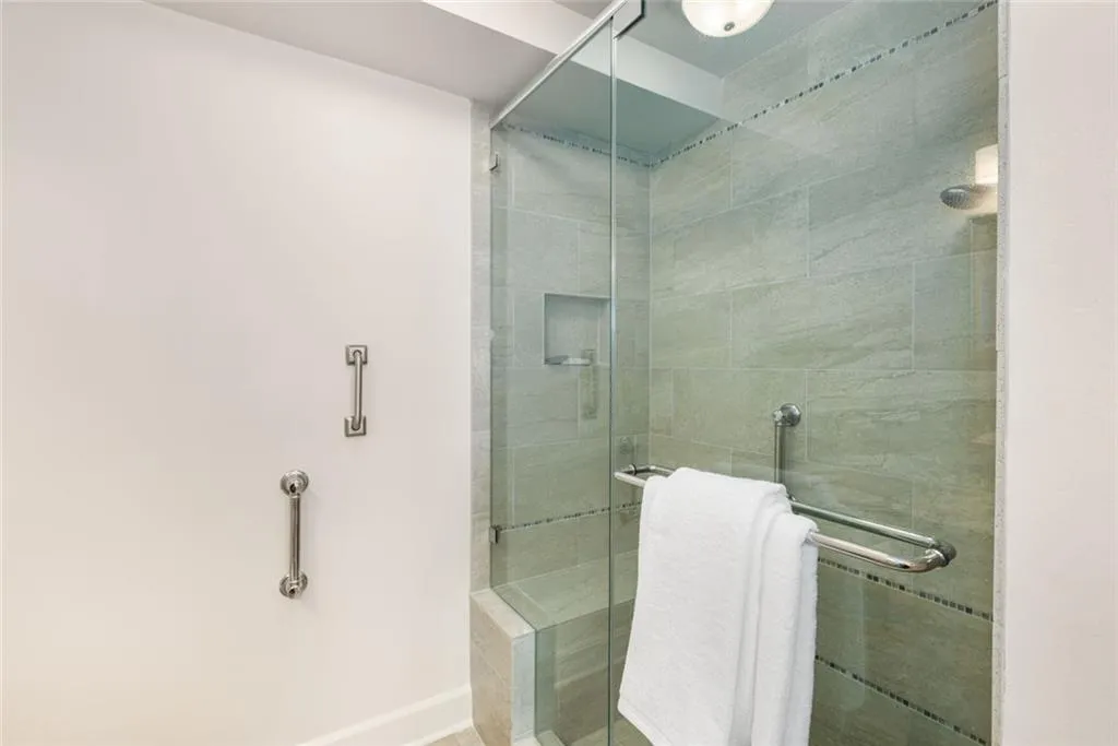 200 River Vista Drive Unit 540, Atlanta, Georgia 30339, 2 Bedrooms Bedrooms, ,2 BathroomsBathrooms,Residential,For Sale,200 River Vista Drive Unit 540,7568777