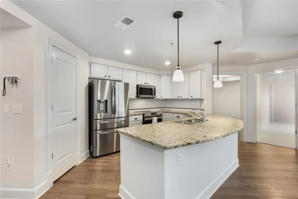 200 River Vista Drive Unit 540, Atlanta, Georgia 30339, 2 Bedrooms Bedrooms, ,2 BathroomsBathrooms,Residential,For Sale,200 River Vista Drive Unit 540,7568777