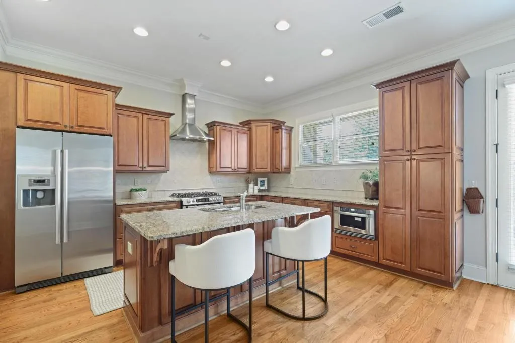 6087 City Walk Lane, Atlanta, Georgia 30328, 3 Bedrooms Bedrooms, ,3 BathroomsBathrooms,Residential,For Sale,6087 City Walk Lane,7651683