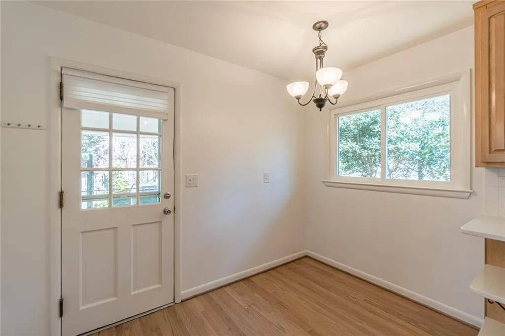 6066 Kayron Drive, Atlanta, Georgia 30328, 3 Bedrooms Bedrooms, ,2 BathroomsBathrooms,Residential,Sold,6066 Kayron Drive,7004066