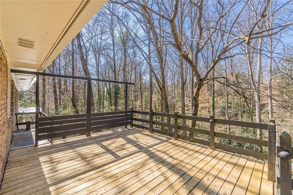6066 Kayron Drive, Atlanta, Georgia 30328, 3 Bedrooms Bedrooms, ,2 BathroomsBathrooms,Residential,Sold,6066 Kayron Drive,7004066