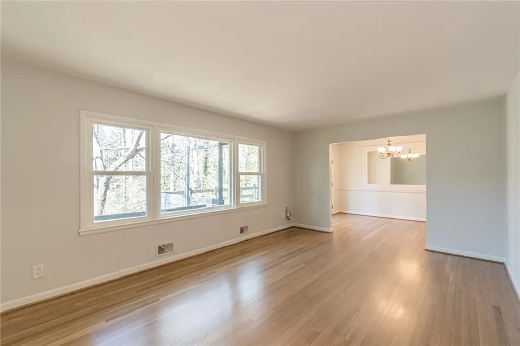 6066 Kayron Drive, Atlanta, Georgia 30328, 3 Bedrooms Bedrooms, ,2 BathroomsBathrooms,Residential,Sold,6066 Kayron Drive,7004066