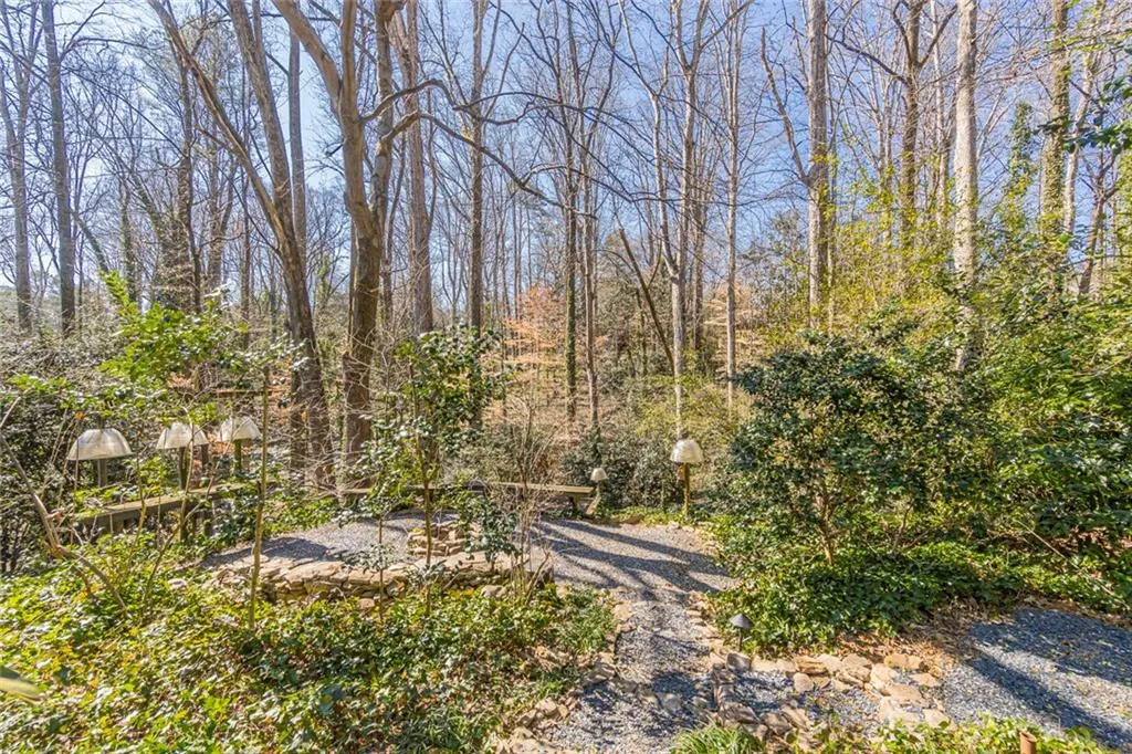 6066 Kayron Drive, Atlanta, Georgia 30328, 3 Bedrooms Bedrooms, ,2 BathroomsBathrooms,Residential,Sold,6066 Kayron Drive,7004066