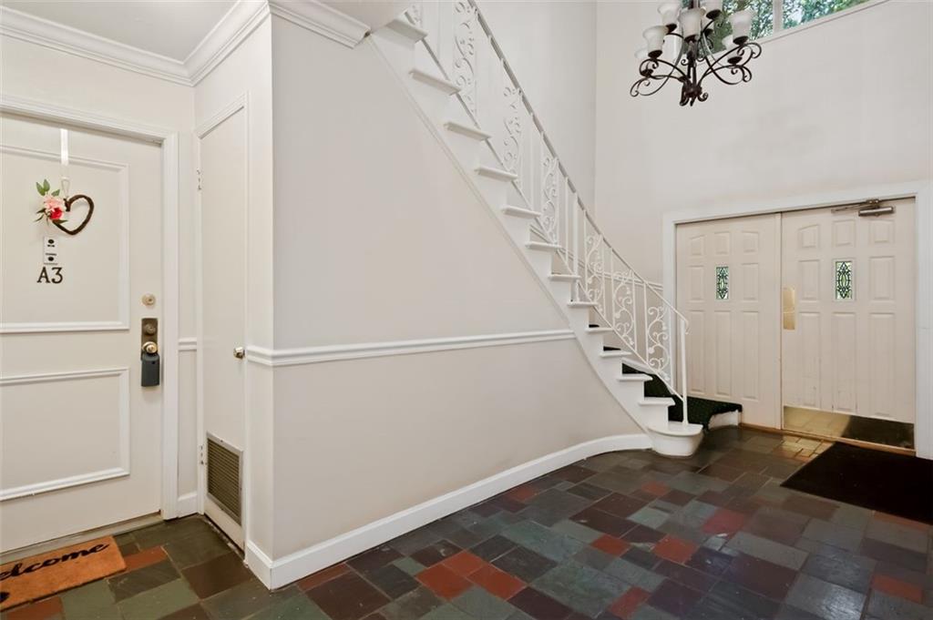 6851 ROSWELL Road Unit A3, Sandy Springs, Georgia 30328, 2 Bedrooms Bedrooms, ,2 BathroomsBathrooms,Residential,Sold,6851 ROSWELL Road Unit A3,7282510