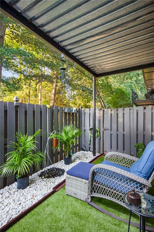 6851 ROSWELL Road Unit A3, Sandy Springs, Georgia 30328, 2 Bedrooms Bedrooms, ,2 BathroomsBathrooms,Residential,Sold,6851 ROSWELL Road Unit A3,7282510