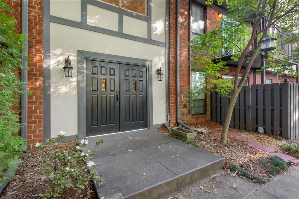 6851 ROSWELL Road Unit A3, Sandy Springs, Georgia 30328, 2 Bedrooms Bedrooms, ,2 BathroomsBathrooms,Residential,Sold,6851 ROSWELL Road Unit A3,7282510