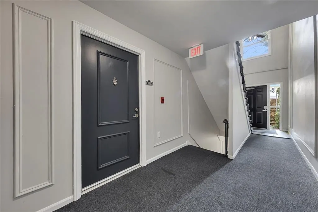 3650 Ashford Dunwoody Road Ne Unit 718, Atlanta, Georgia 30319, 2 Bedrooms Bedrooms, ,1 BathroomBathrooms,Residential,For Sale,3650 Ashford Dunwoody Road Ne Unit 718,7636532