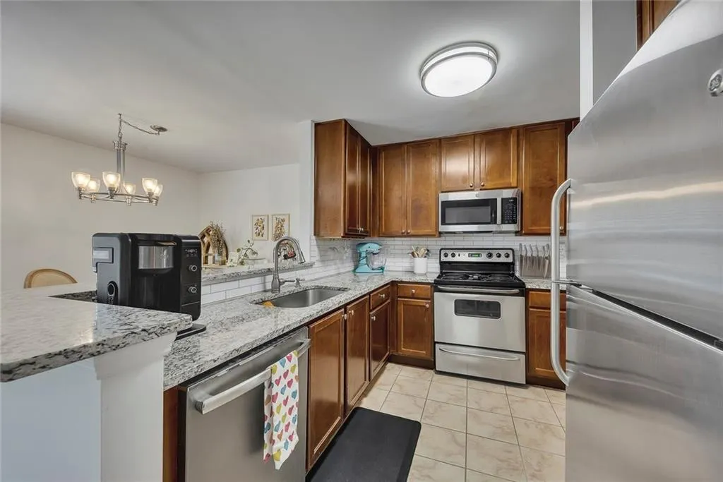 3650 Ashford Dunwoody Road Ne Unit 718, Atlanta, Georgia 30319, 2 Bedrooms Bedrooms, ,1 BathroomBathrooms,Residential,For Sale,3650 Ashford Dunwoody Road Ne Unit 718,7636532
