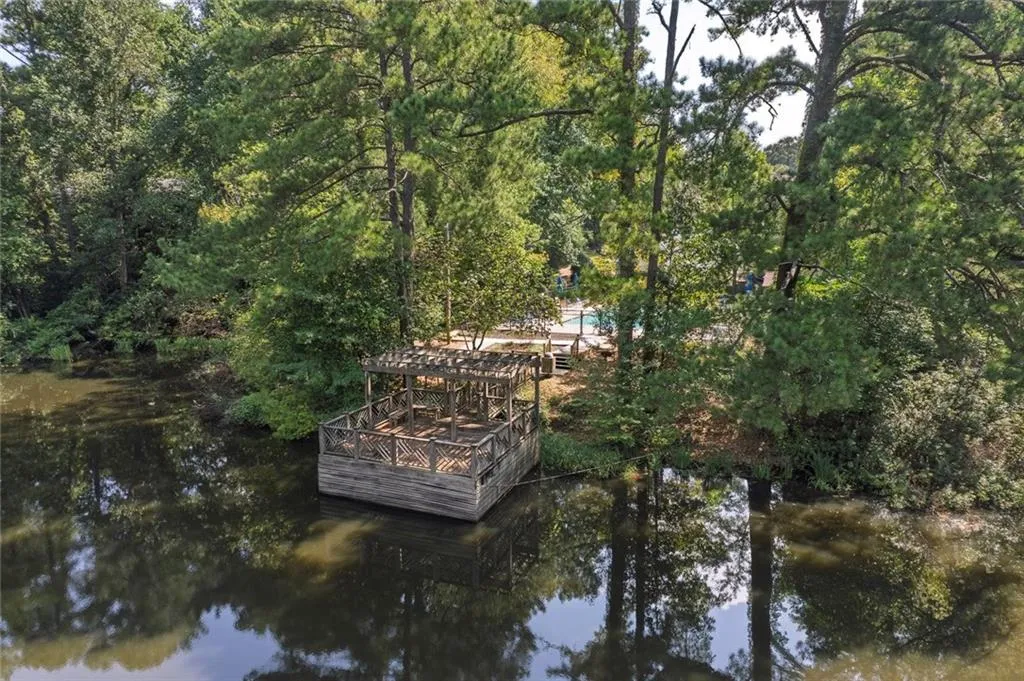 3650 Ashford Dunwoody Road Ne Unit 718, Atlanta, Georgia 30319, 2 Bedrooms Bedrooms, ,1 BathroomBathrooms,Residential,For Sale,3650 Ashford Dunwoody Road Ne Unit 718,7636532