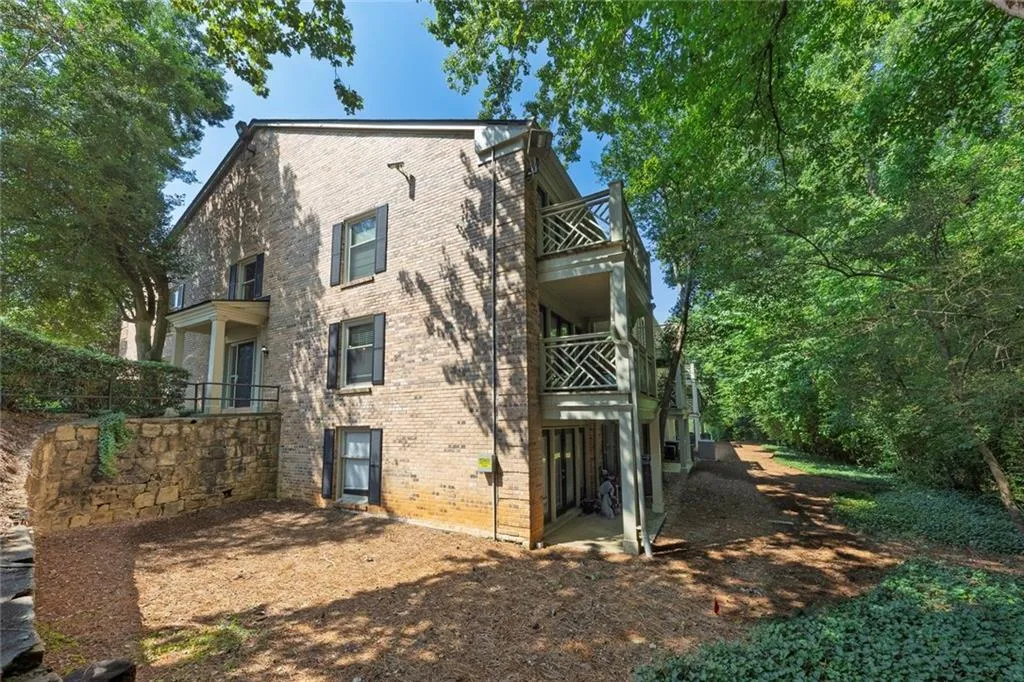 3650 Ashford Dunwoody Road Ne Unit 718, Atlanta, Georgia 30319, 2 Bedrooms Bedrooms, ,1 BathroomBathrooms,Residential,For Sale,3650 Ashford Dunwoody Road Ne Unit 718,7636532