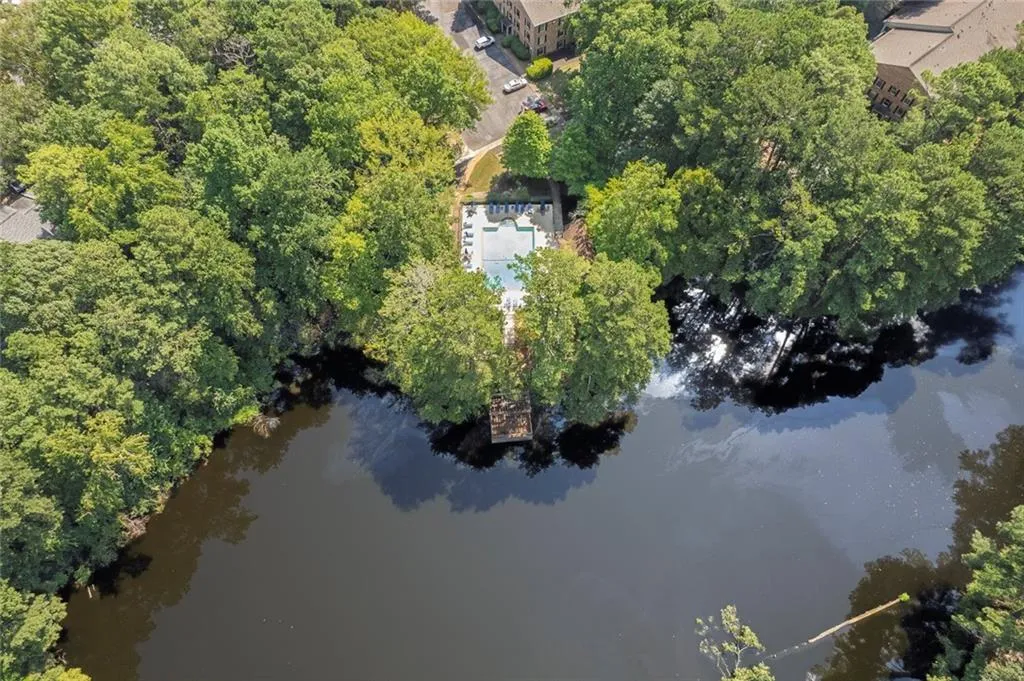 3650 Ashford Dunwoody Road Ne Unit 718, Atlanta, Georgia 30319, 2 Bedrooms Bedrooms, ,1 BathroomBathrooms,Residential,For Sale,3650 Ashford Dunwoody Road Ne Unit 718,7636532