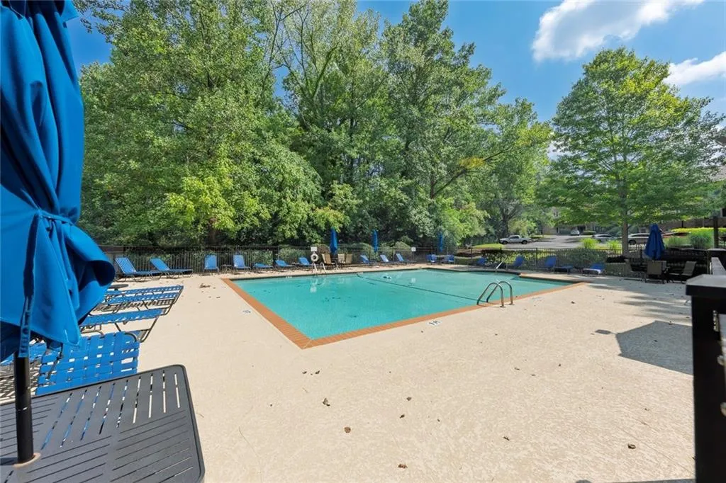 3650 Ashford Dunwoody Road Ne Unit 718, Atlanta, Georgia 30319, 2 Bedrooms Bedrooms, ,1 BathroomBathrooms,Residential,For Sale,3650 Ashford Dunwoody Road Ne Unit 718,7636532