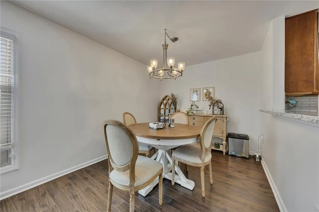 3650 Ashford Dunwoody Road Ne Unit 718, Atlanta, Georgia 30319, 2 Bedrooms Bedrooms, ,1 BathroomBathrooms,Residential,For Sale,3650 Ashford Dunwoody Road Ne Unit 718,7636532