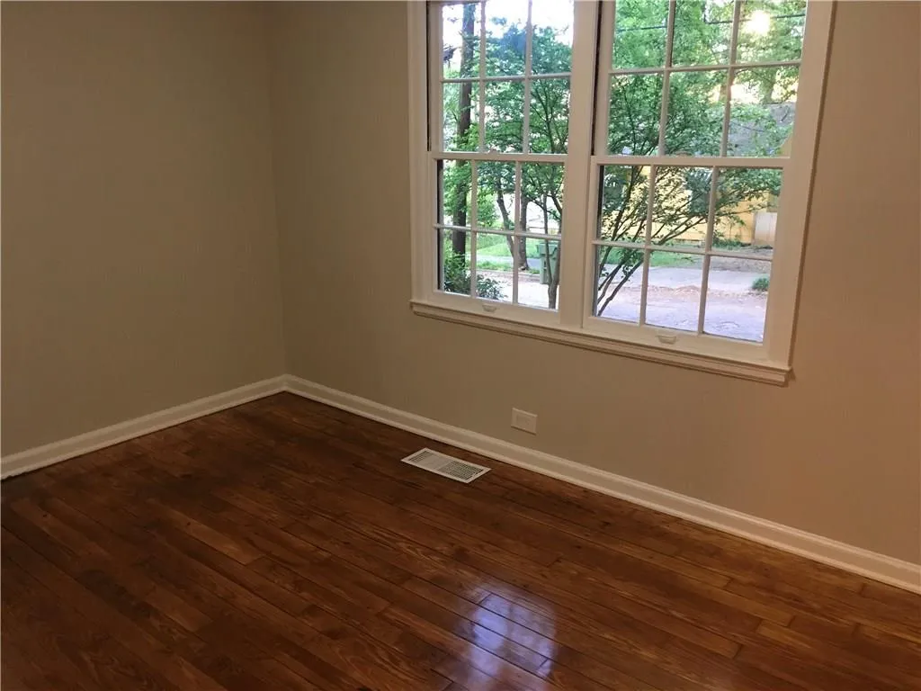 1264 Lyle Place Nw, Atlanta, Georgia 30318, 2 Bedrooms Bedrooms, ,1 BathroomBathrooms,Residential,Sold,1264 Lyle Place Nw,5850142