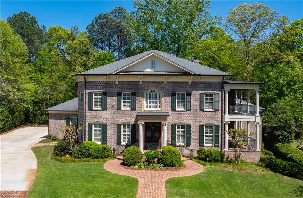 385 Laurel Chase Court, Atlanta, Georgia 30327, 6 Bedrooms Bedrooms, ,6 BathroomsBathrooms,Residential,Sold,385 Laurel Chase Court,7560300