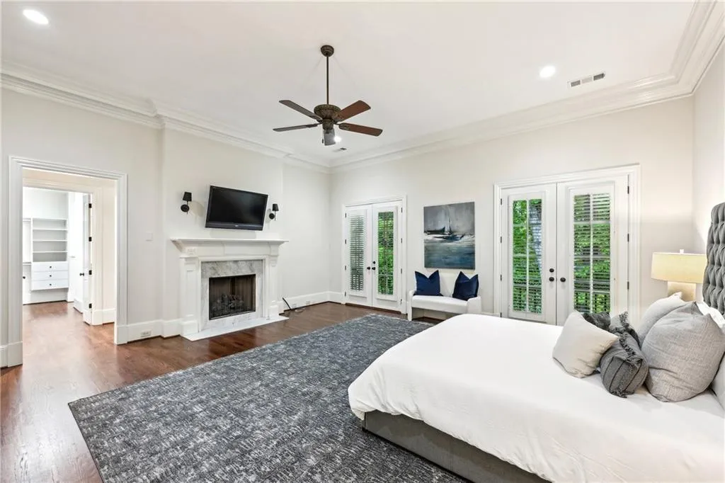385 Laurel Chase Court, Atlanta, Georgia 30327, 6 Bedrooms Bedrooms, ,6 BathroomsBathrooms,Residential,Sold,385 Laurel Chase Court,7560300