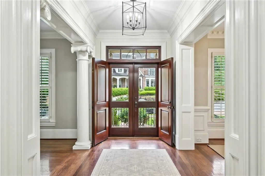385 Laurel Chase Court, Atlanta, Georgia 30327, 6 Bedrooms Bedrooms, ,6 BathroomsBathrooms,Residential,Sold,385 Laurel Chase Court,7560300