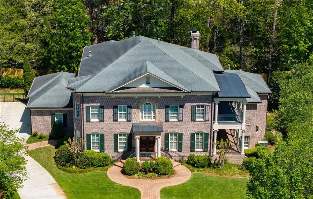 385 Laurel Chase Court, Atlanta, Georgia 30327, 6 Bedrooms Bedrooms, ,6 BathroomsBathrooms,Residential,Sold,385 Laurel Chase Court,7560300