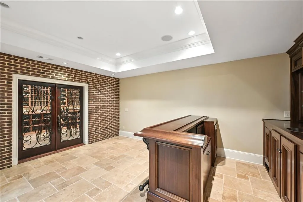 385 Laurel Chase Court, Atlanta, Georgia 30327, 6 Bedrooms Bedrooms, ,6 BathroomsBathrooms,Residential,Sold,385 Laurel Chase Court,7560300