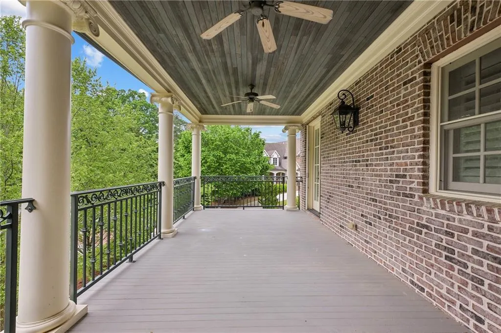 385 Laurel Chase Court, Atlanta, Georgia 30327, 6 Bedrooms Bedrooms, ,6 BathroomsBathrooms,Residential,Sold,385 Laurel Chase Court,7560300